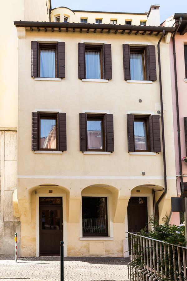 Castelmenardo39 Hotel เตรวิโซ ภายนอก รูปภาพ